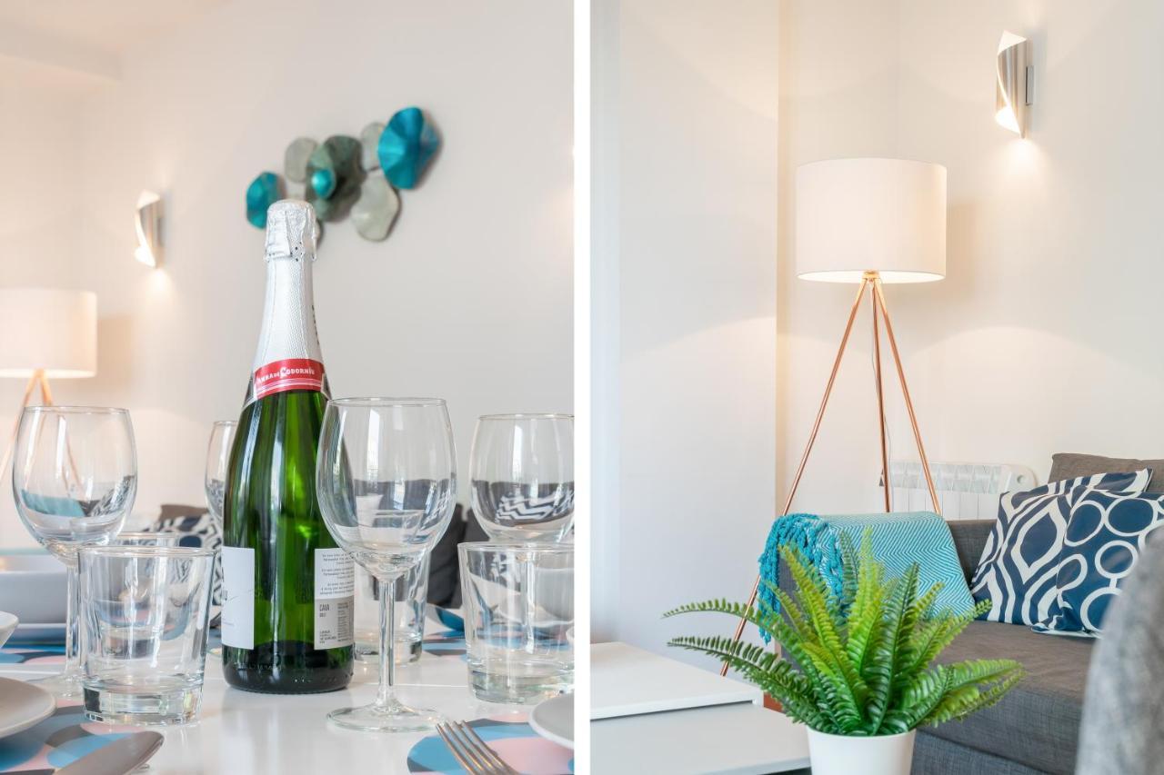Sant Sebastia Moderno Apartamento A 100 Metros De La Playa Sitges Buitenkant foto