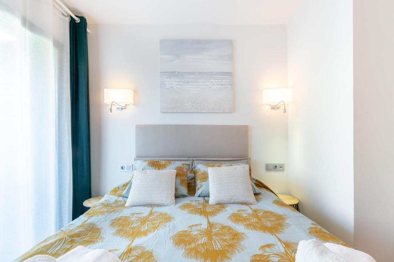 Sant Sebastia Moderno Apartamento A 100 Metros De La Playa Sitges Buitenkant foto